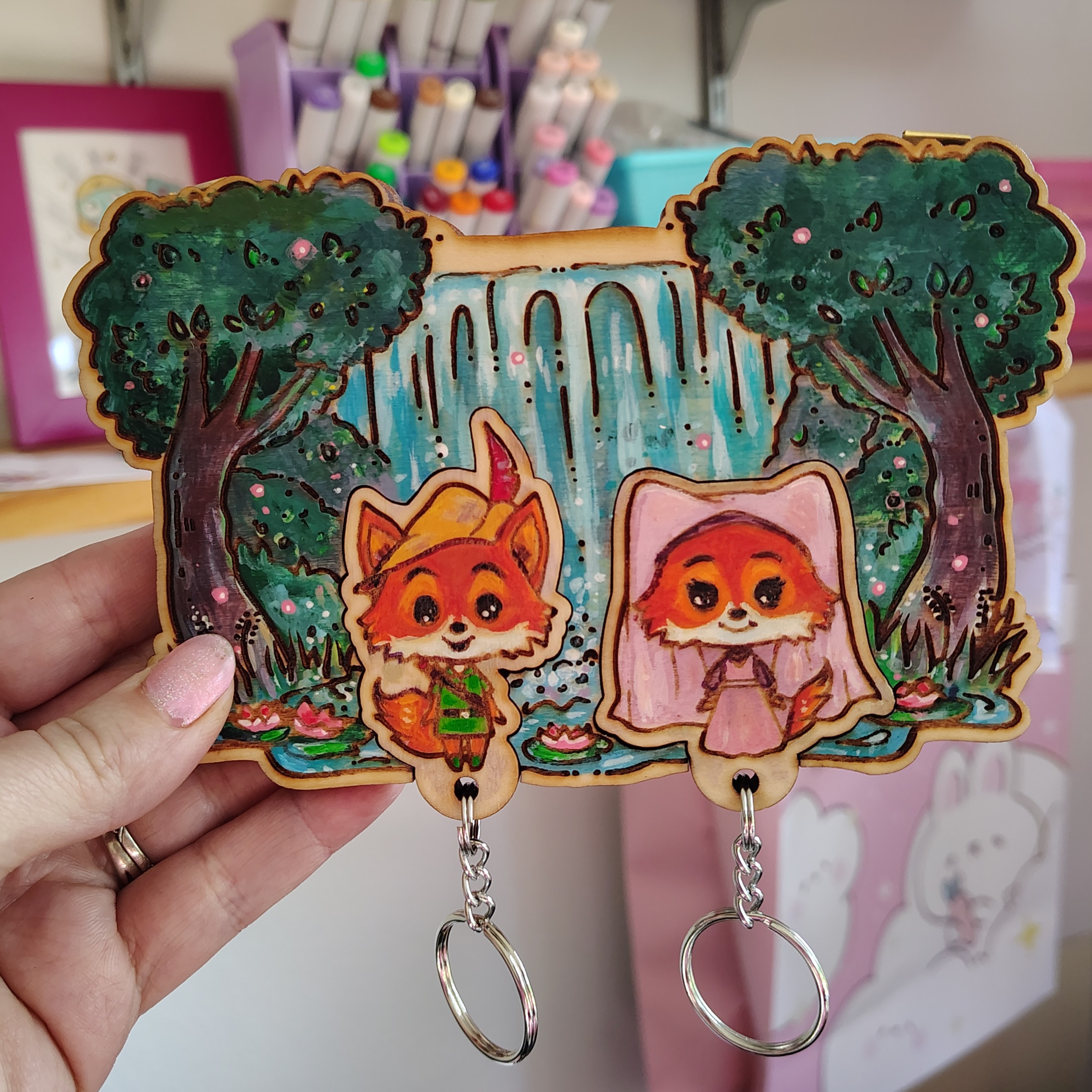 Robin Hood Couple Keyholder Painted